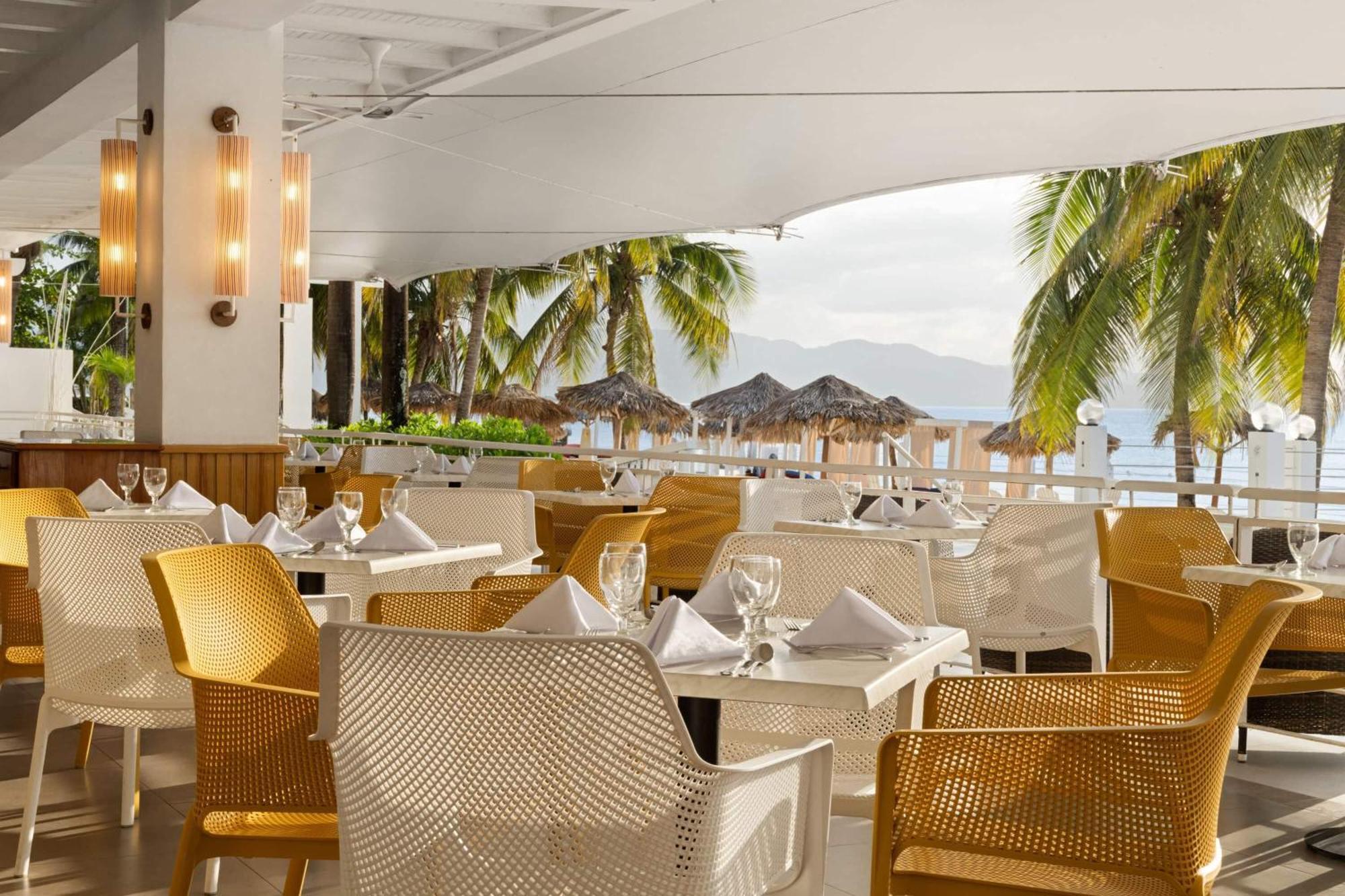 Grand Decameron Montego Beach, A Trademark All-Inclusive Resort Montego Bay Exterior foto